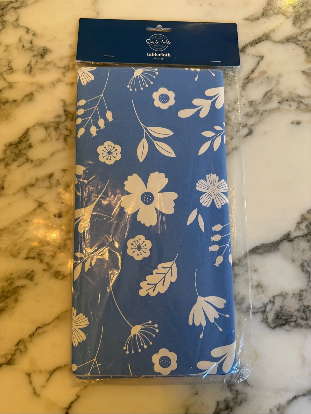NWT Sur La Table Blue Floral Disposable Paper Tablecloth 54 x 108